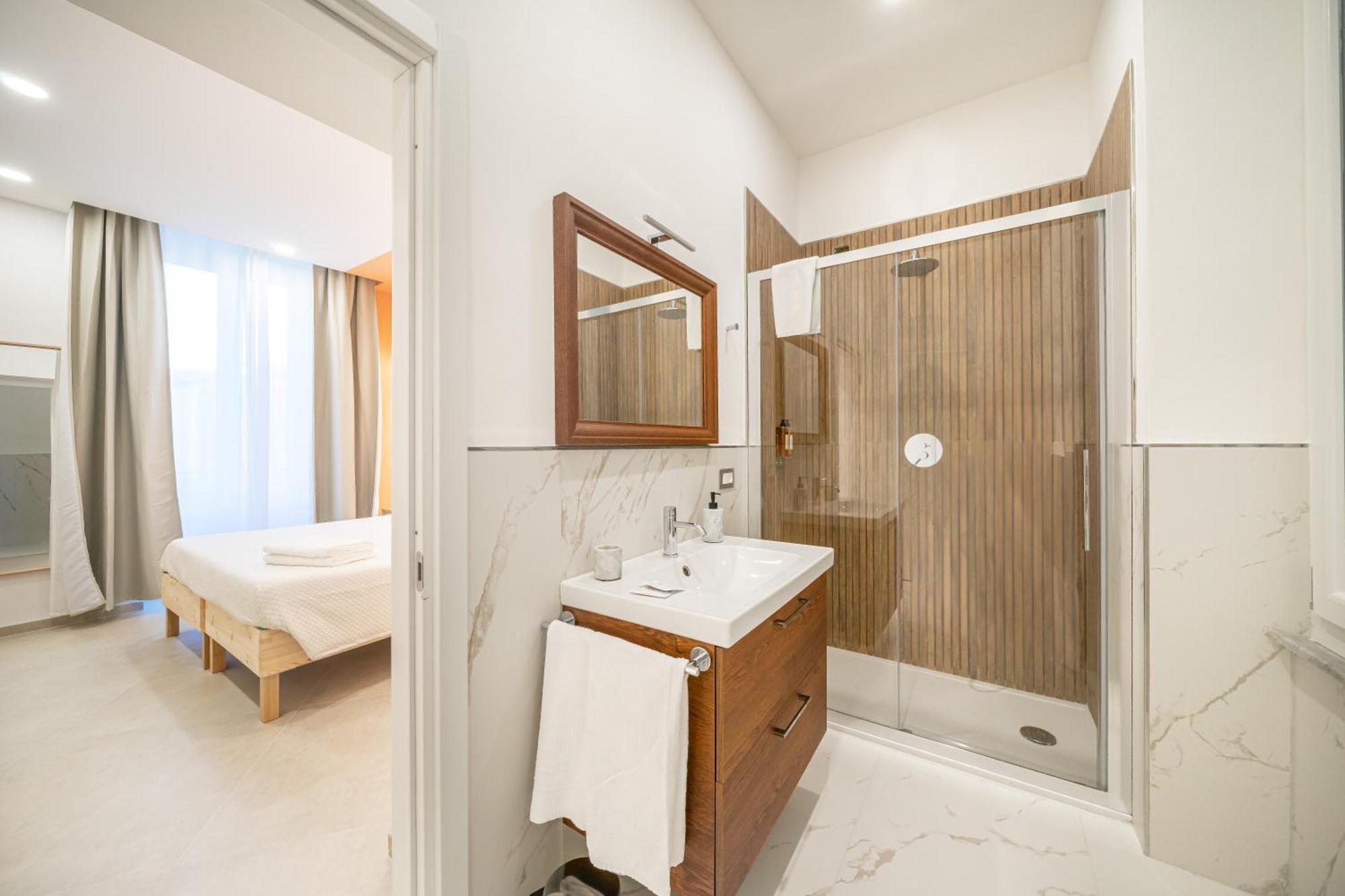 6th Land - Rent 2* La Spezia